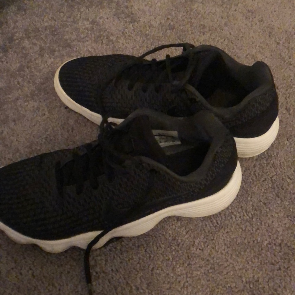 Low top Nike basketball shoes